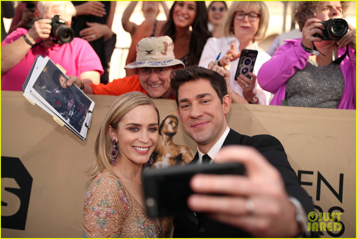Emily Blunt Discusses the Process of Moving in with John Krasinski