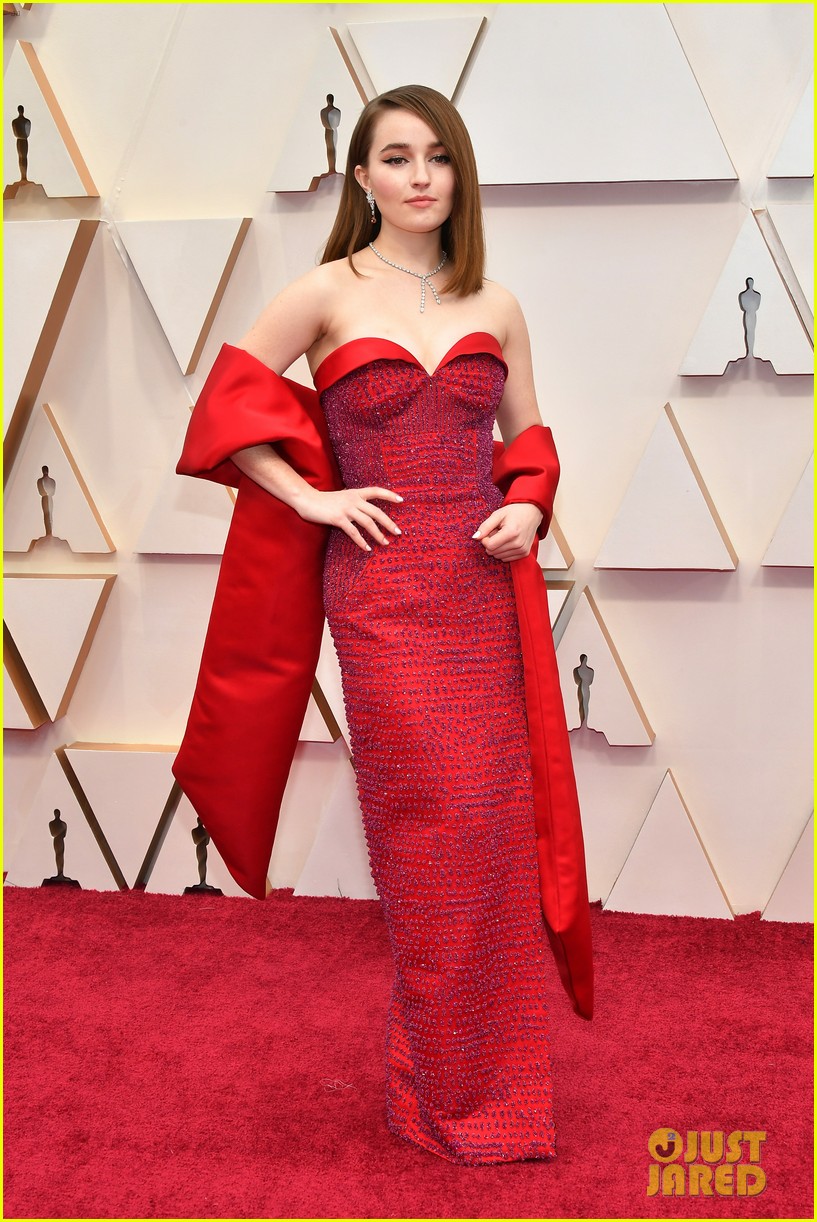 'Booksmart' Stars Kaitlyn Dever & Beanie Feldstein Are Both at Oscars(02)