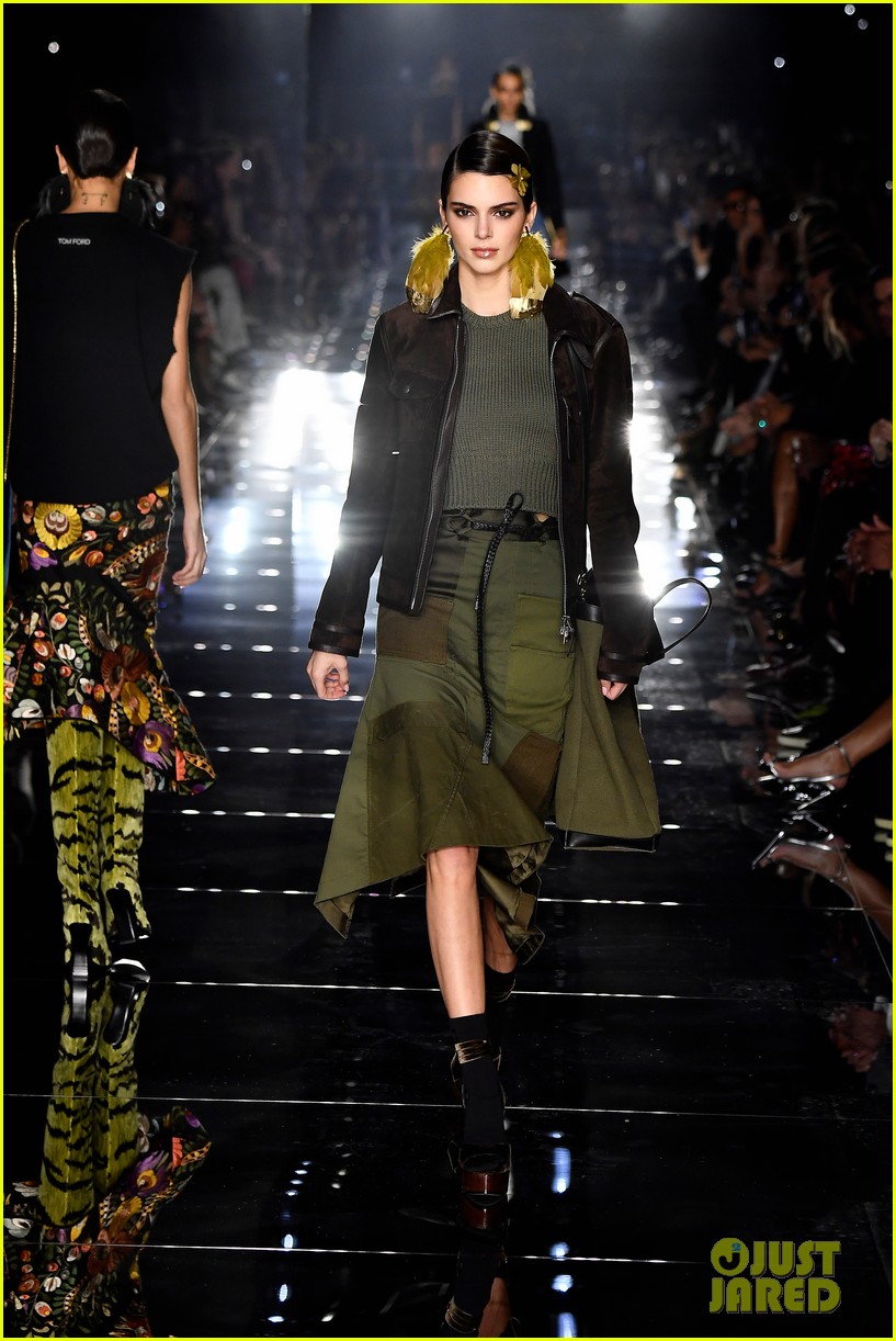 Kendall Jenner, Bella Hadid, & Gigi Hadid Go Sheer For Tom Ford's