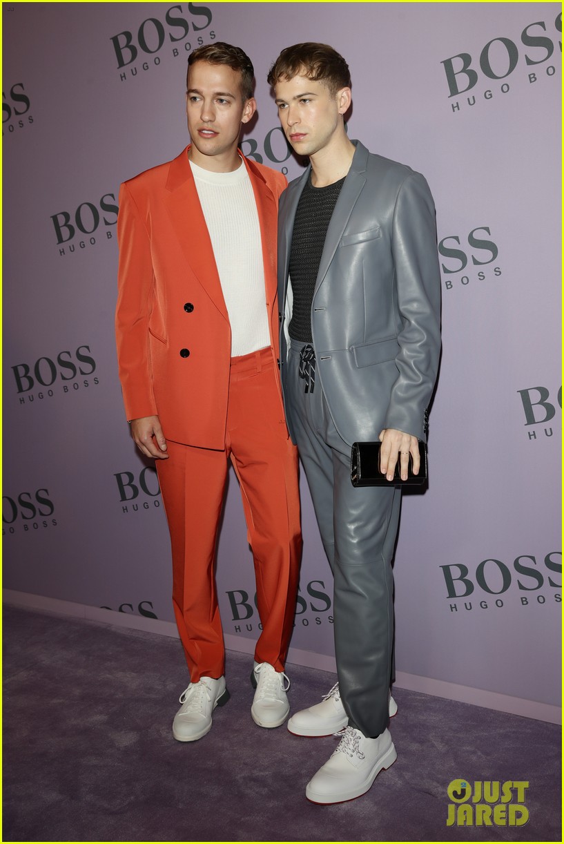 madelaine petsch surrounds herself with friends at boss fashion show in milan 05