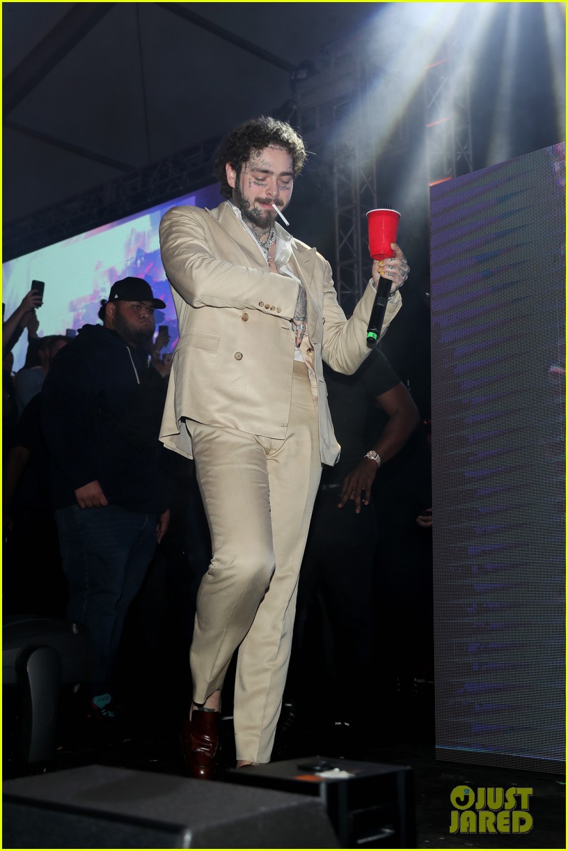 post malone performs at super bowl partykevin hart 214427688