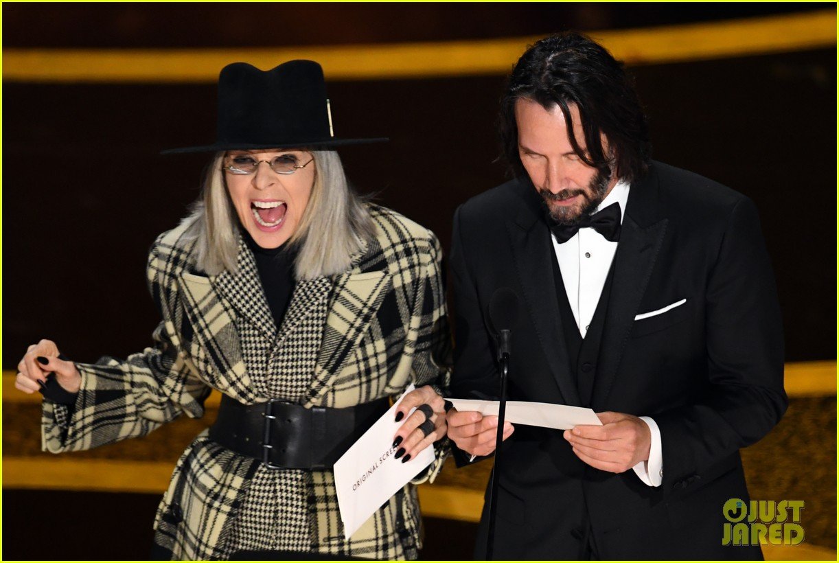 Keanu Reeves & Diane Keaton Have 'Something's Gotta Give' Reunion at(01)