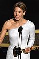renee zellweger wins best actress oscars 04