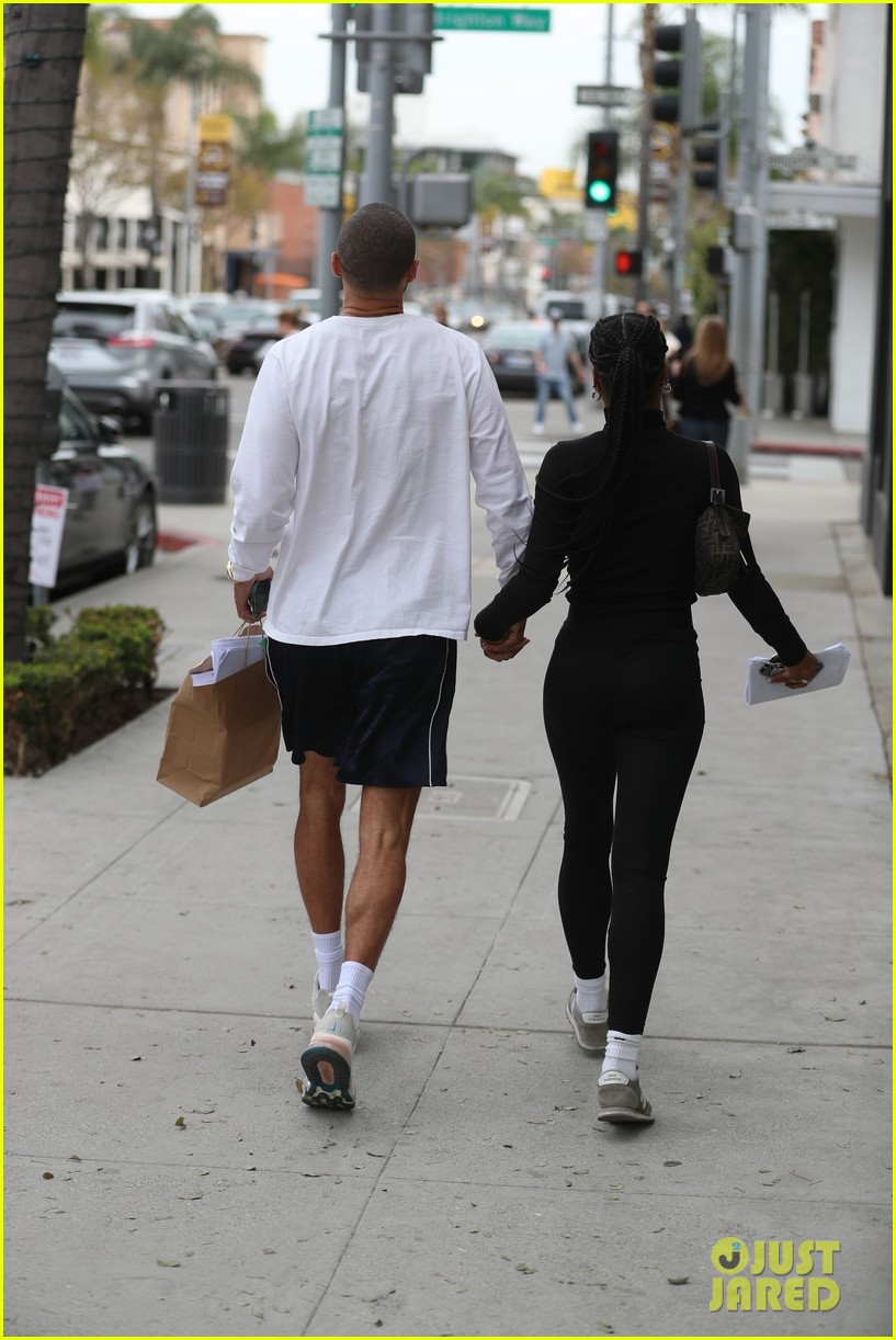 jesse williams girlfriend taylour paige smitten spending day together 02