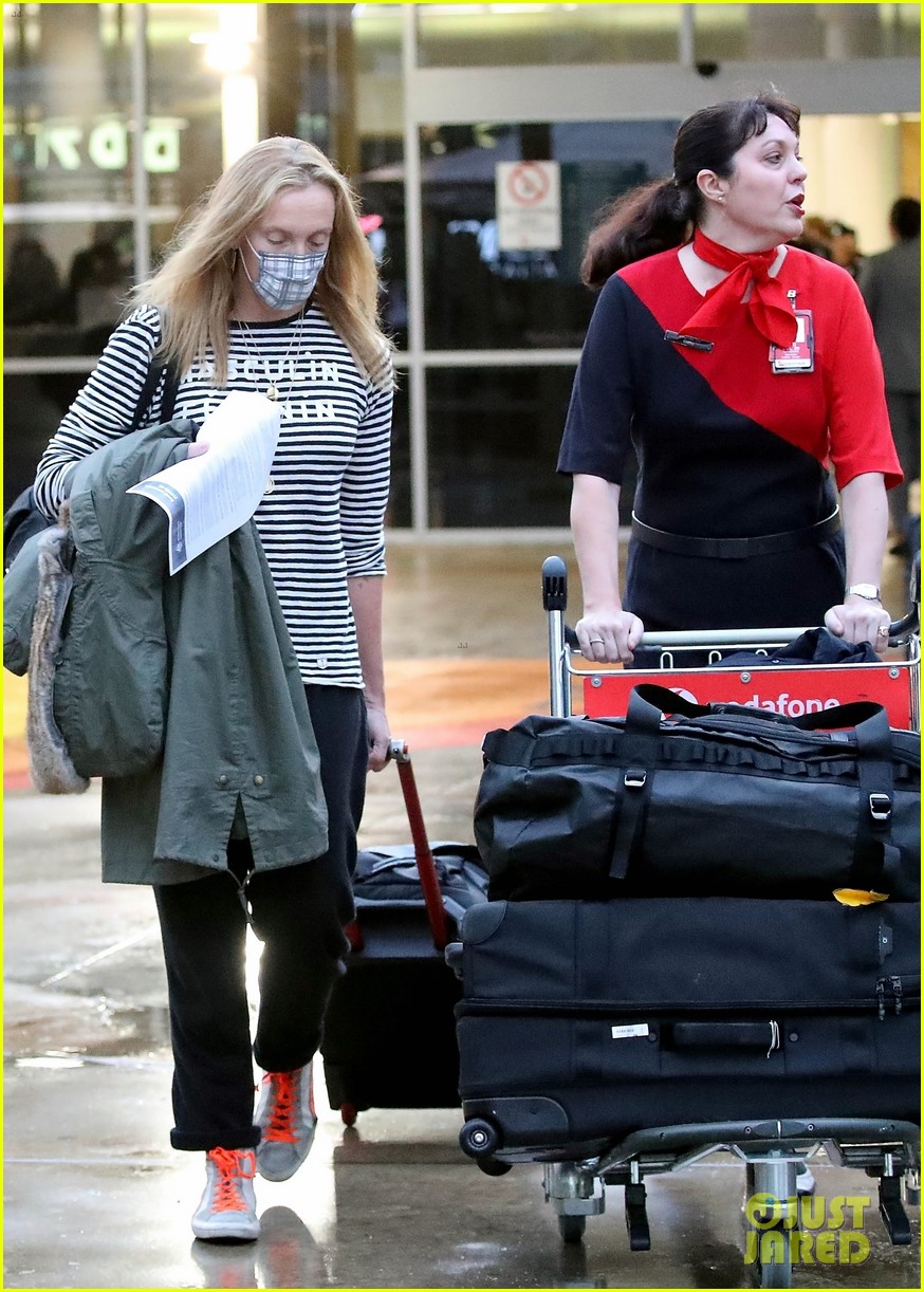 Toni Collette to SelfQuarantine After Arriving in Australia Due to