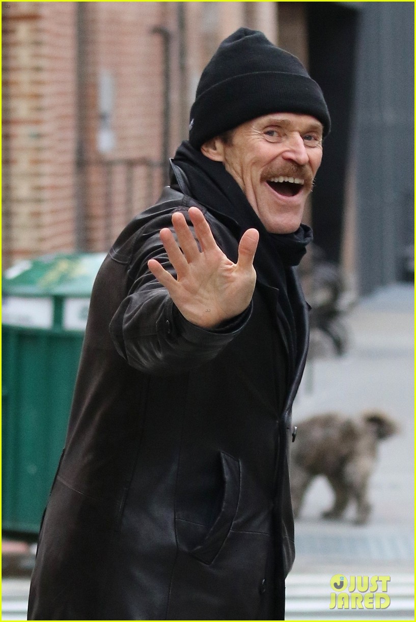 willem dafoe gives thumbs up during walk in nyc amid coronavirus concerns 034449853