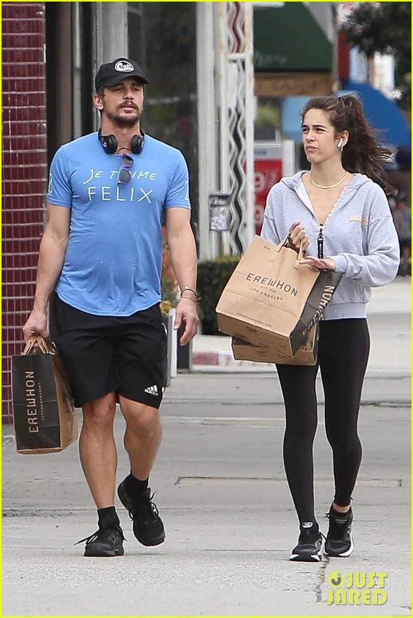 james franco goes grocery shopping with a female friend 014450695