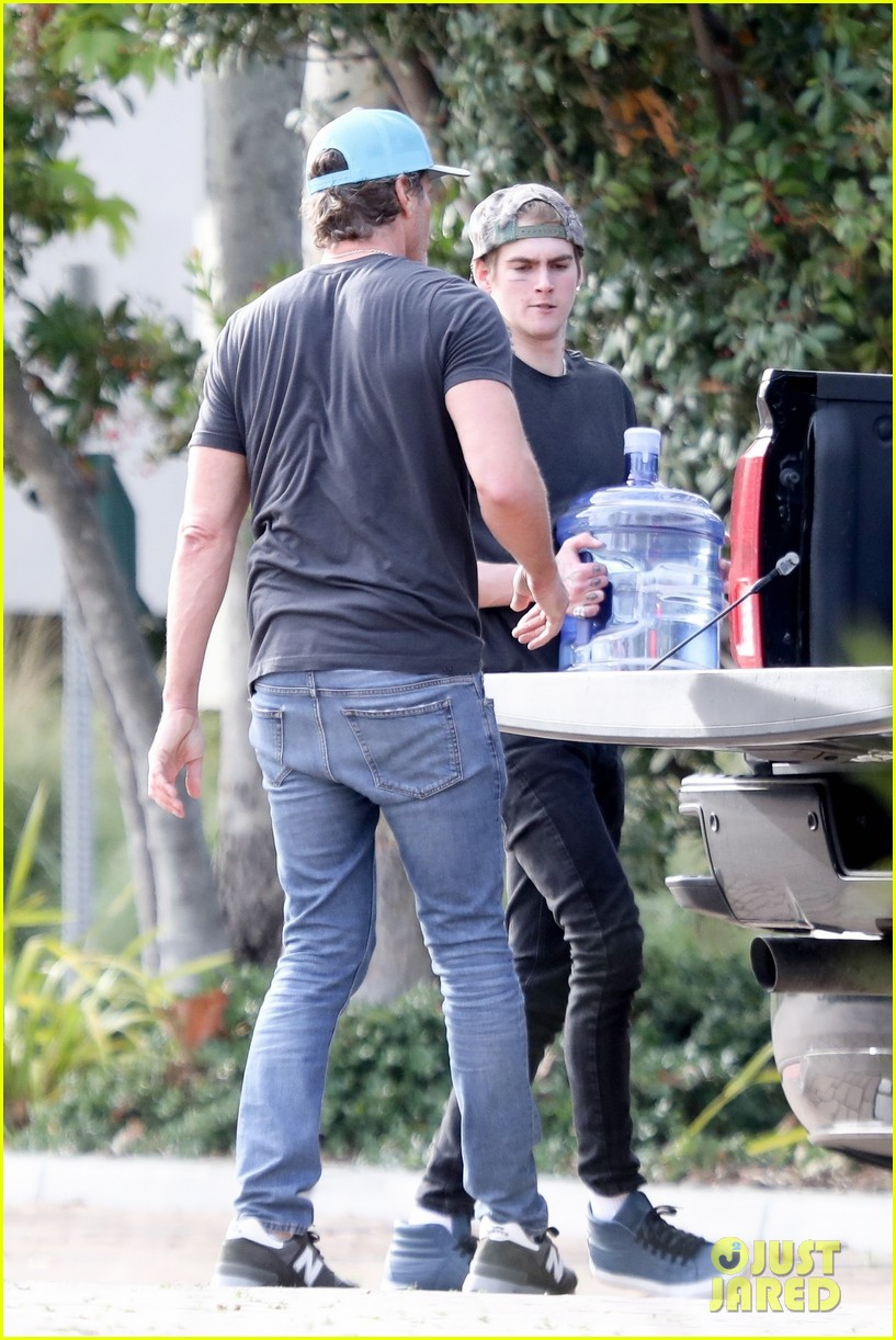 Presley Gerber Shows Off Face Tattoo While Helping Dad Rande Stock Up ...