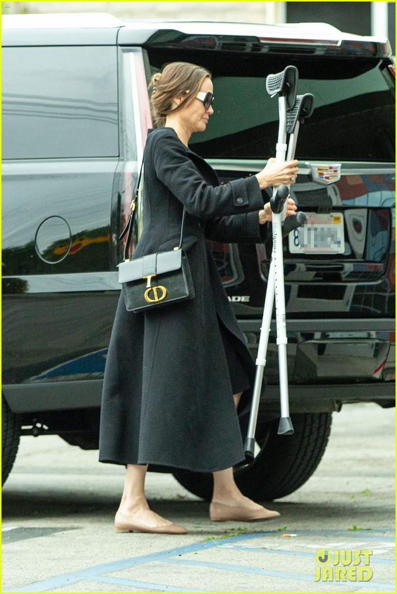 angelina jolie with shiloh crutches 144447869