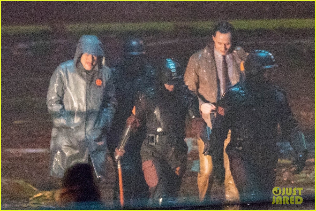 Tom Hiddleston & Owen Wilson Film 'Loki' Scene in First Look Set Photos ...