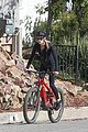 dennis quaid biking with fiancee laura savoie 03