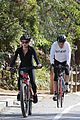 dennis quaid biking with fiancee laura savoie 22