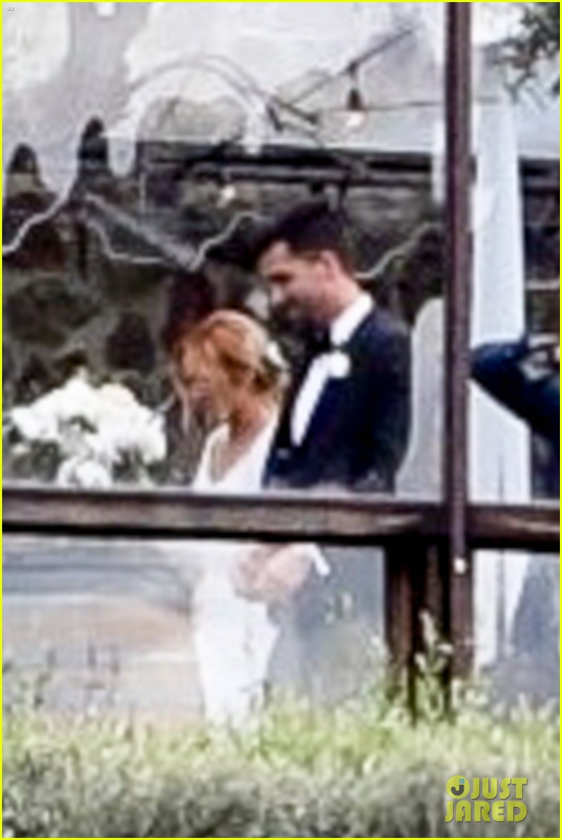 see photos from brittany snow tyler stanaland wedding 044449549