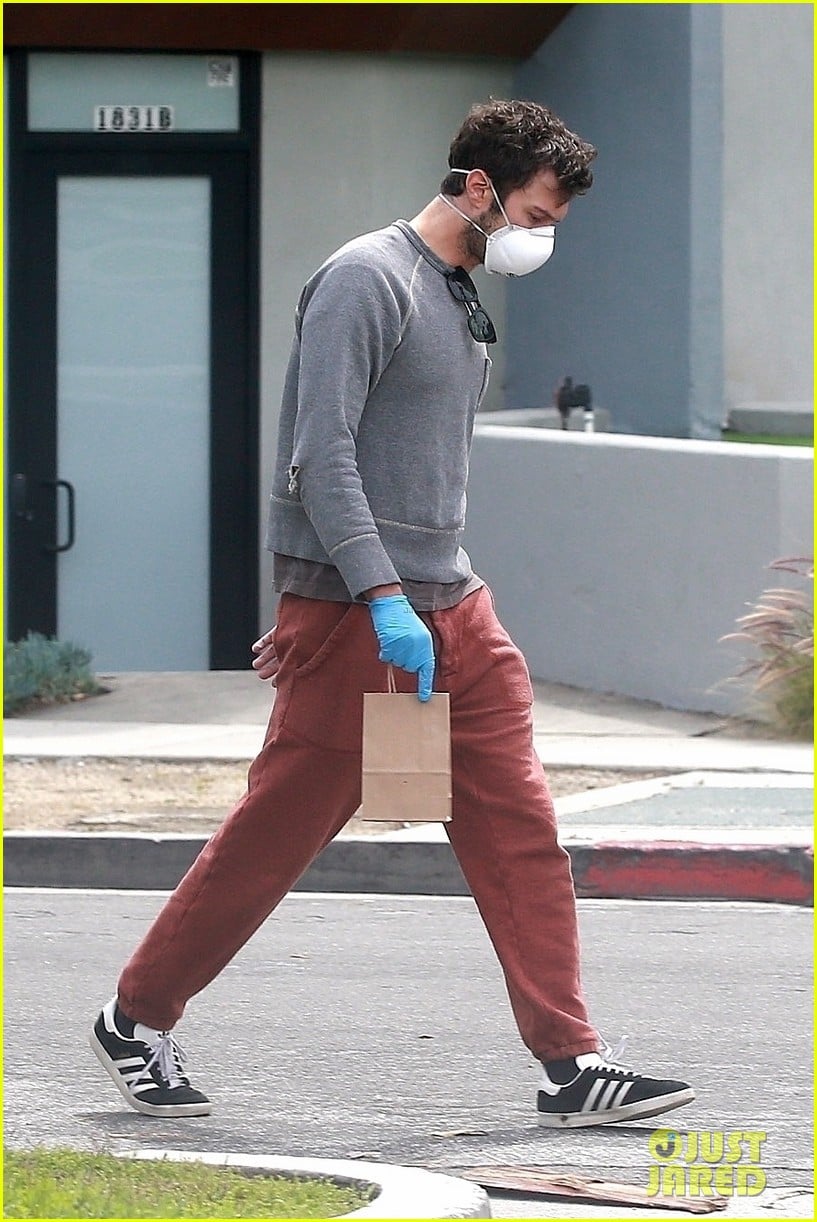 adam brody steps out after baby number two news 05