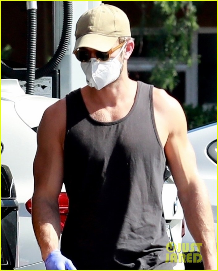 chace crawford puts massive muscles on full display tank shirt 074457446