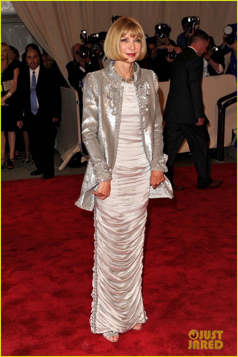 look back at met gala red carpet from 10 years ago 064457560