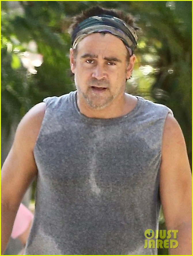 colin farrell works up a sweat on walk with sister claudine 024461880