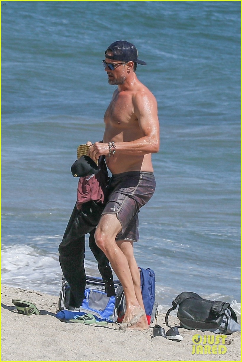 josh duhamel goes shirtless for day at the beach 464463146