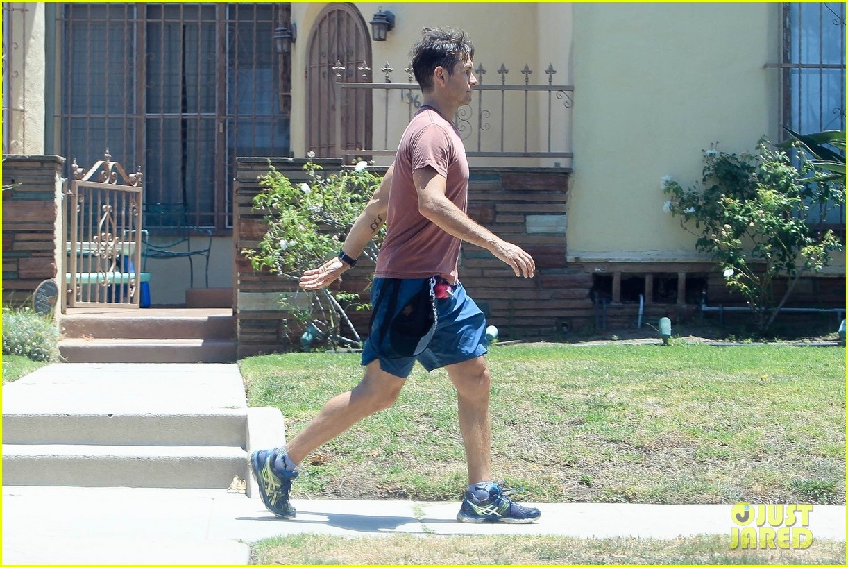 antony starr outdoor workout 10