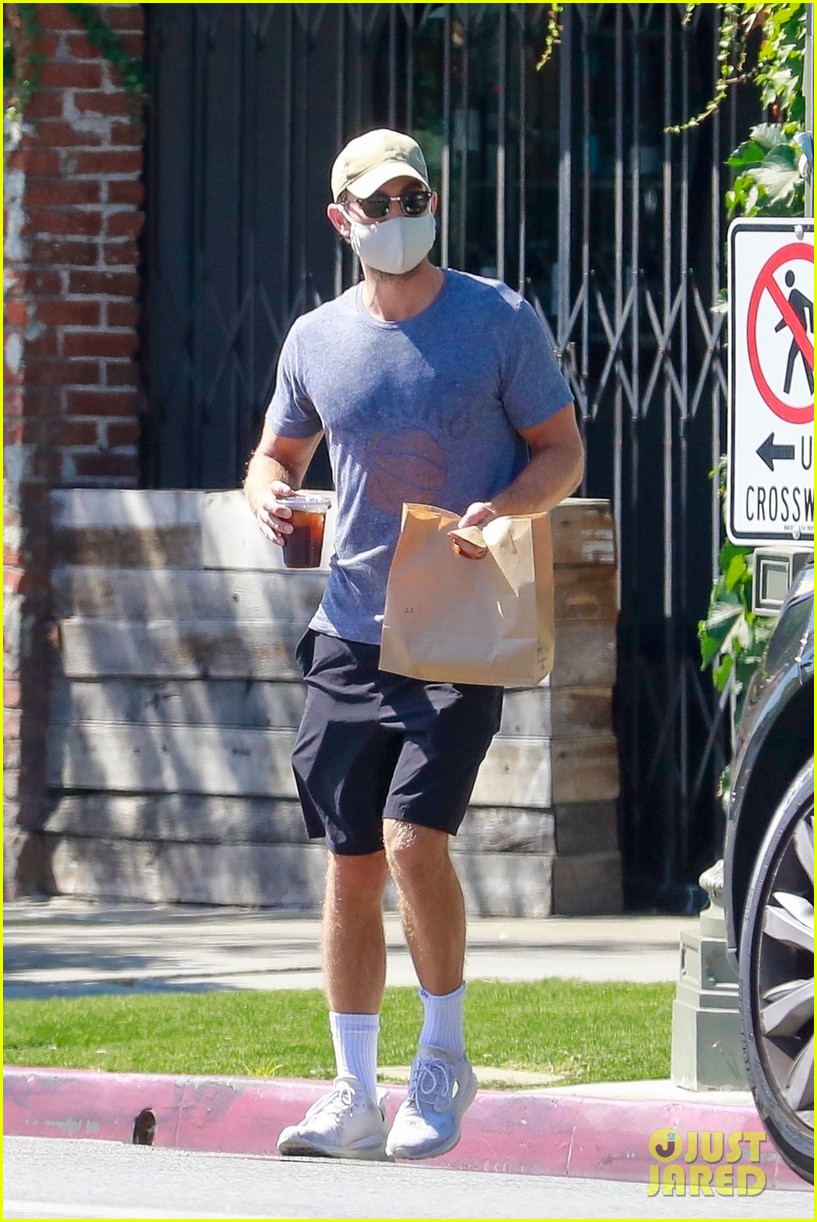 chace crawford lunch july 2020 014469596