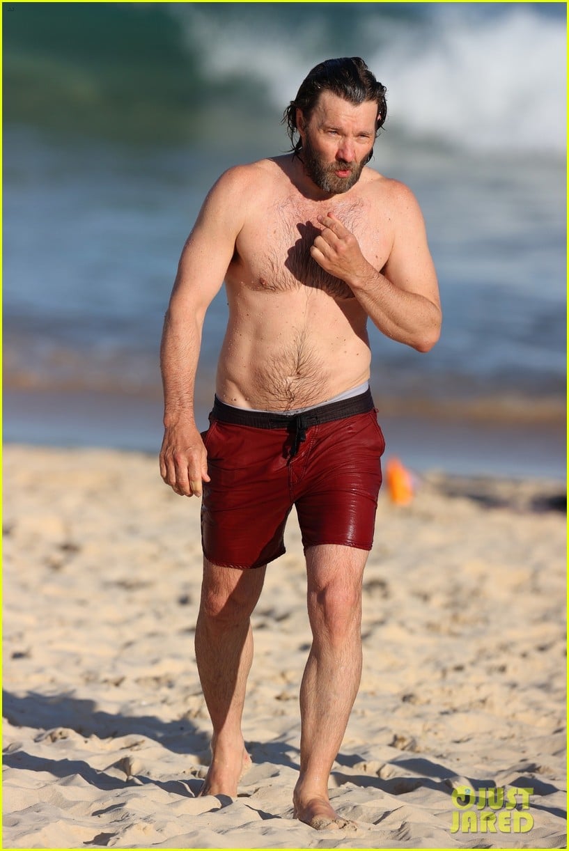 joel edgerton shirtless at the beach 55