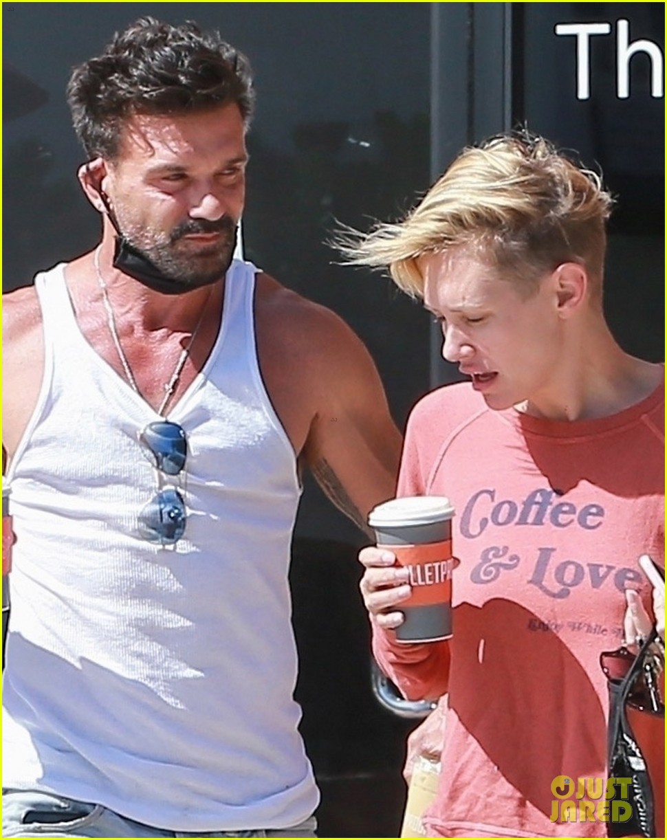 frank grillo meets up with nicky whelan coffee 094466942