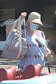 katy perry steps out for groceries 05