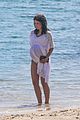 alec baldwin pregnant wife hilaria baldwin beach in hamptons 33