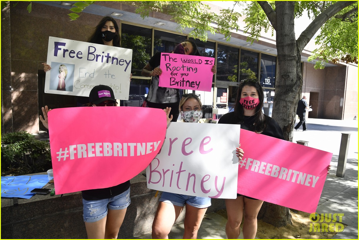 free britney spears protest 054472947