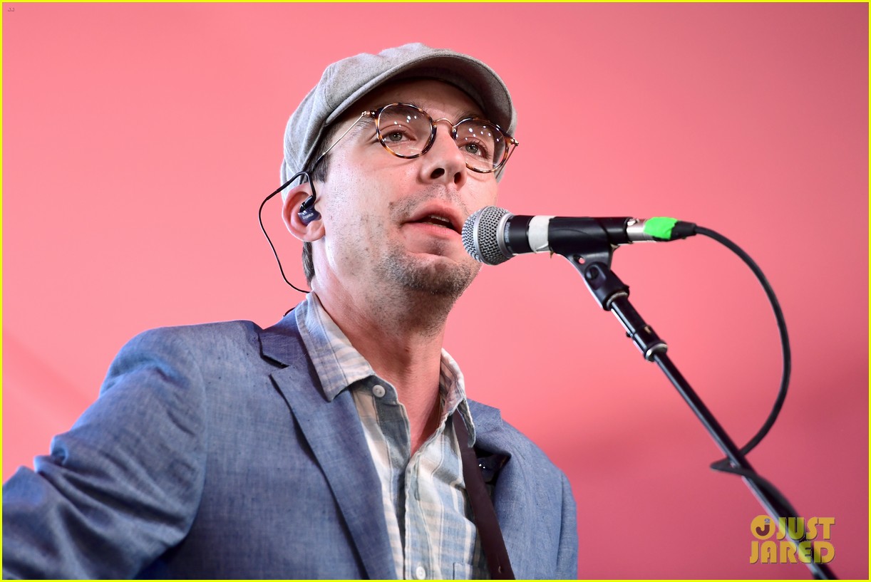 justin townes earle dead at 38 074477337