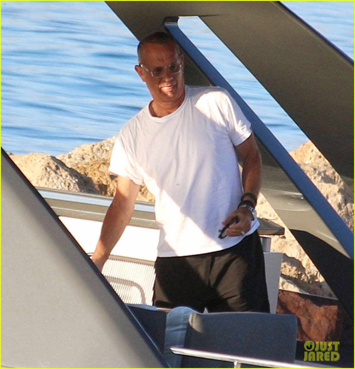 tom hanks rita wilson on a yacht in greece 044473032