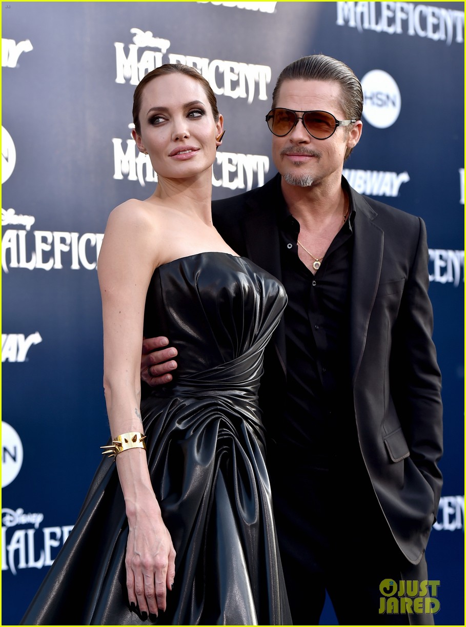 angelina jolie explains why she separated from brad pitt 264475270