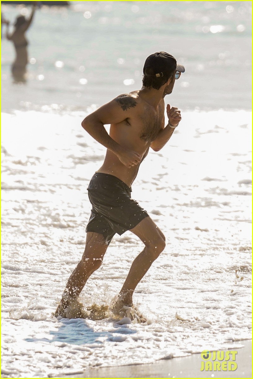paul wesley looks hot going shirtless at the beach 284477267