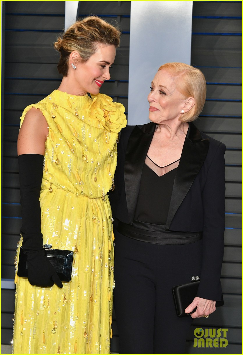 holland taylor why she went public with sarah paulson 034476297