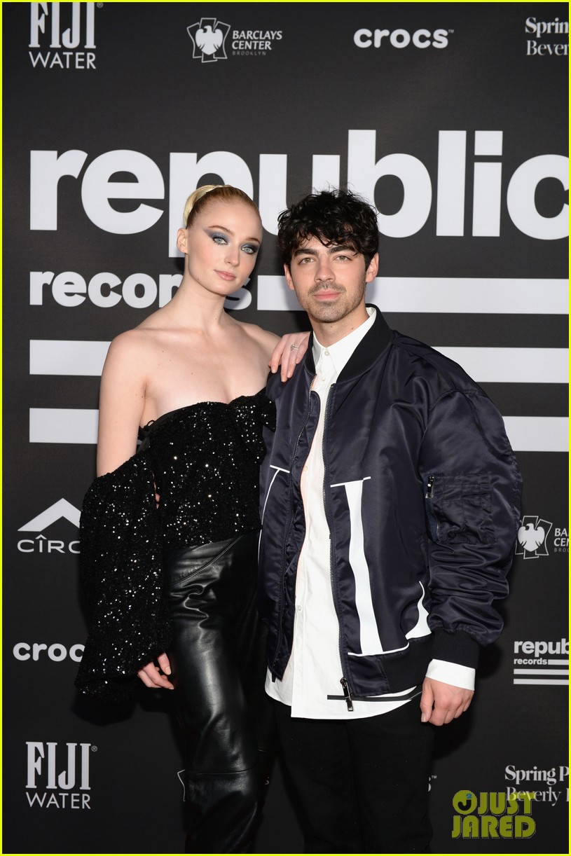 joe jonas sophie turner first comment on being a mom 034475440