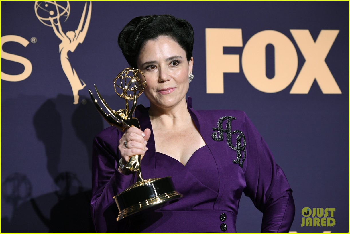 alex borstein emmys at home moment 034485631