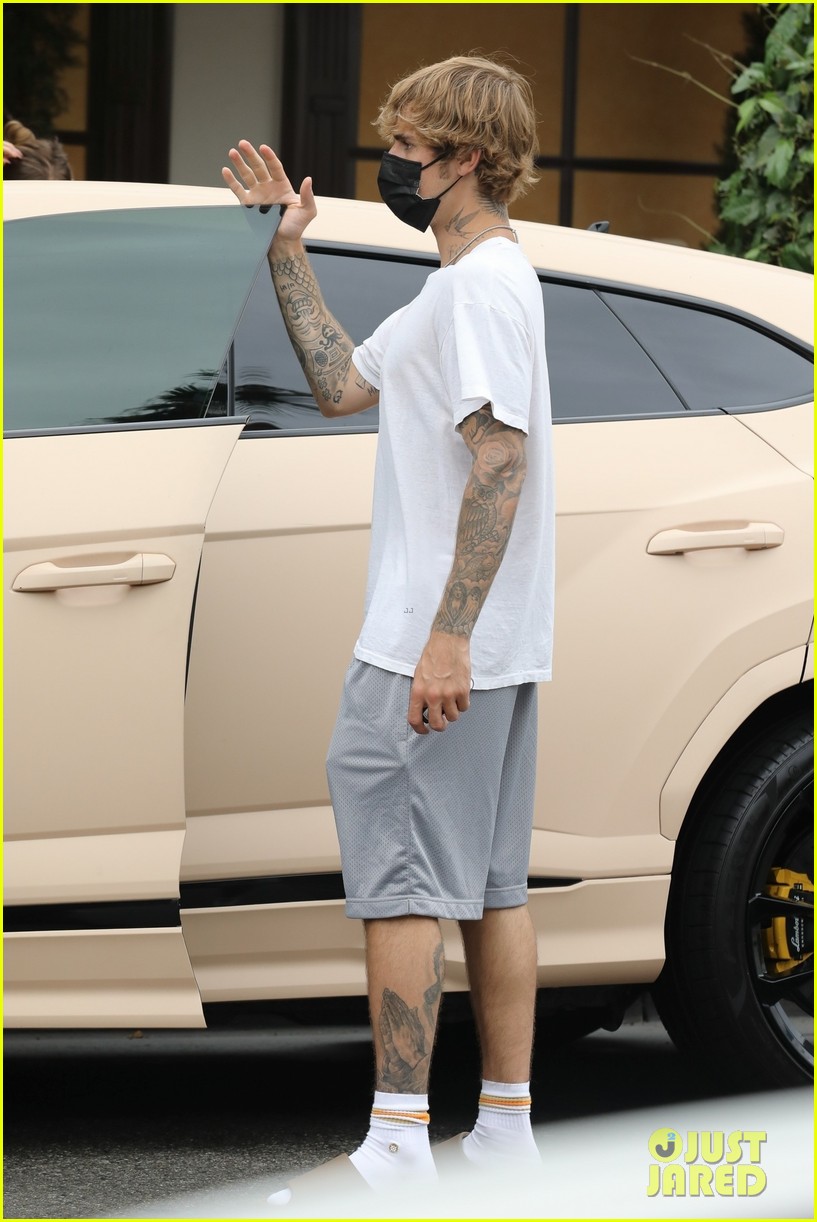 justin bieber new tattoo out for lunch with hailey bieber 034481436
