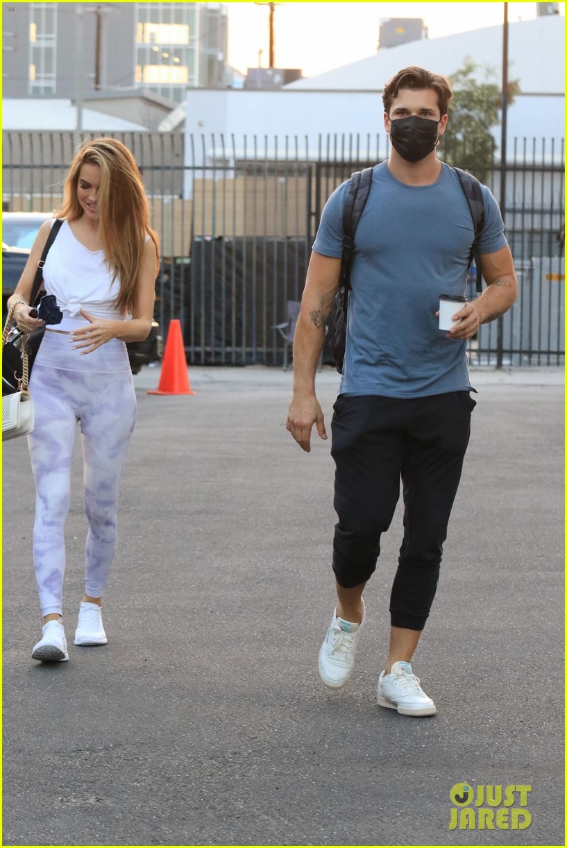 chrishell stause painful seeing ex hartley date dwts practice 024489072