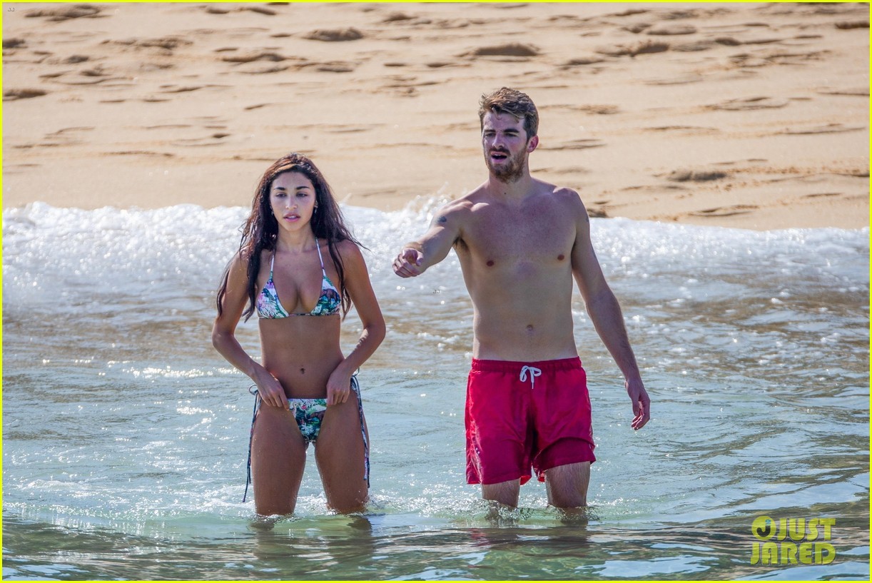 drew taggart shirtless at the beach with chantel jeffries 164481571