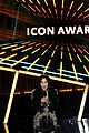 cher presents icon award bbmas 2020 09