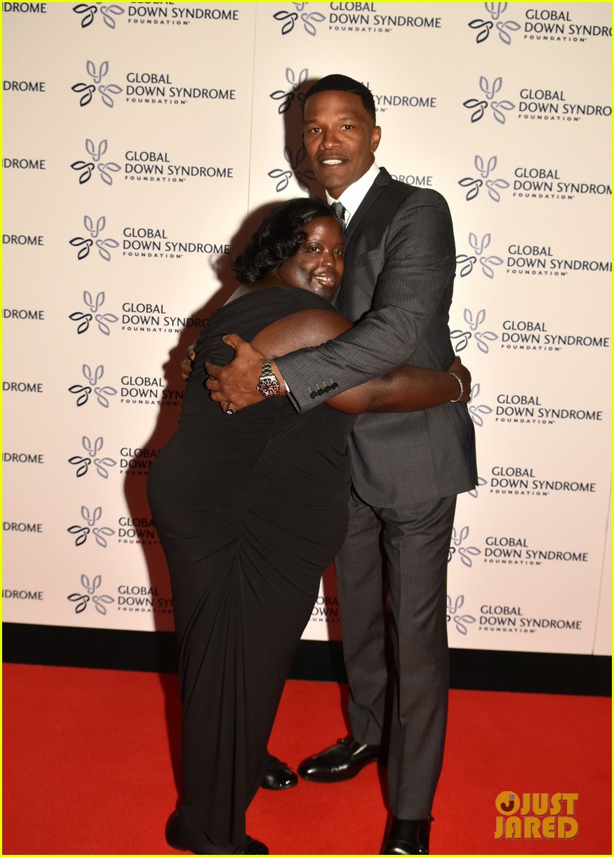 jamie foxx mourns death of younger sister deondra dixon 014495663