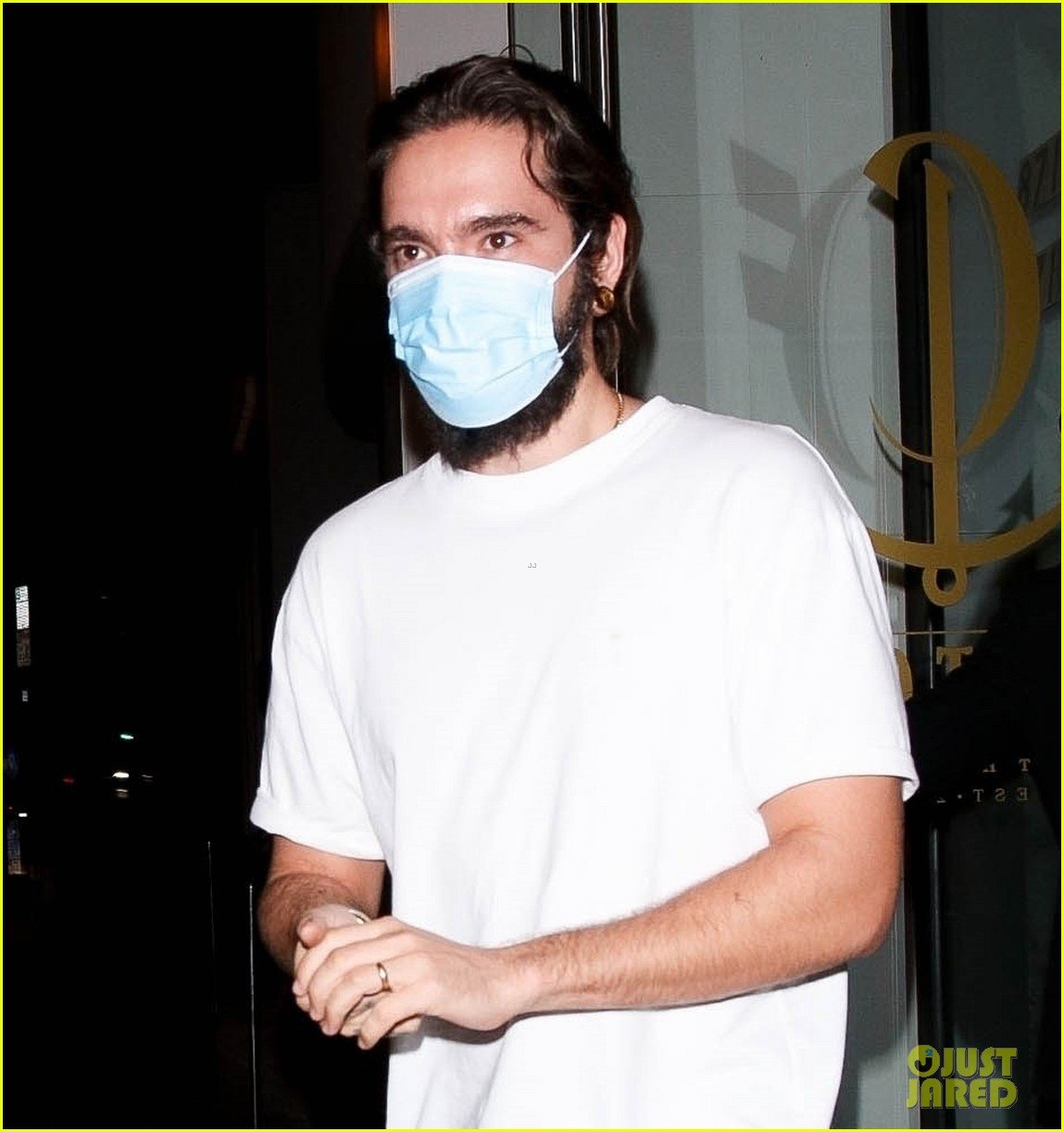 tom kaulitz out at catch 02