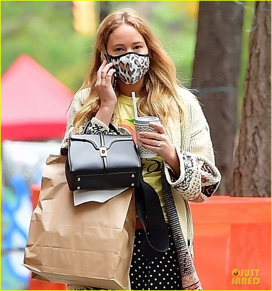 jennifer lawrence casual fashion in new york city 044495674