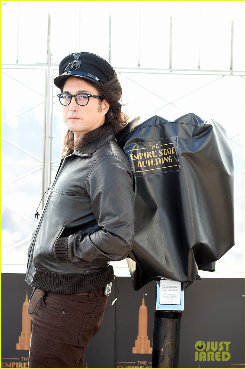 John Lennon's Son Lights the Empire State Building in Honor of His 80th  Birthday!: Photo 4491195 | John Lennon, Sean Ono Lennon, Yoko Ono Photos |  Just Jared: Entertainment News, image size:815x1222