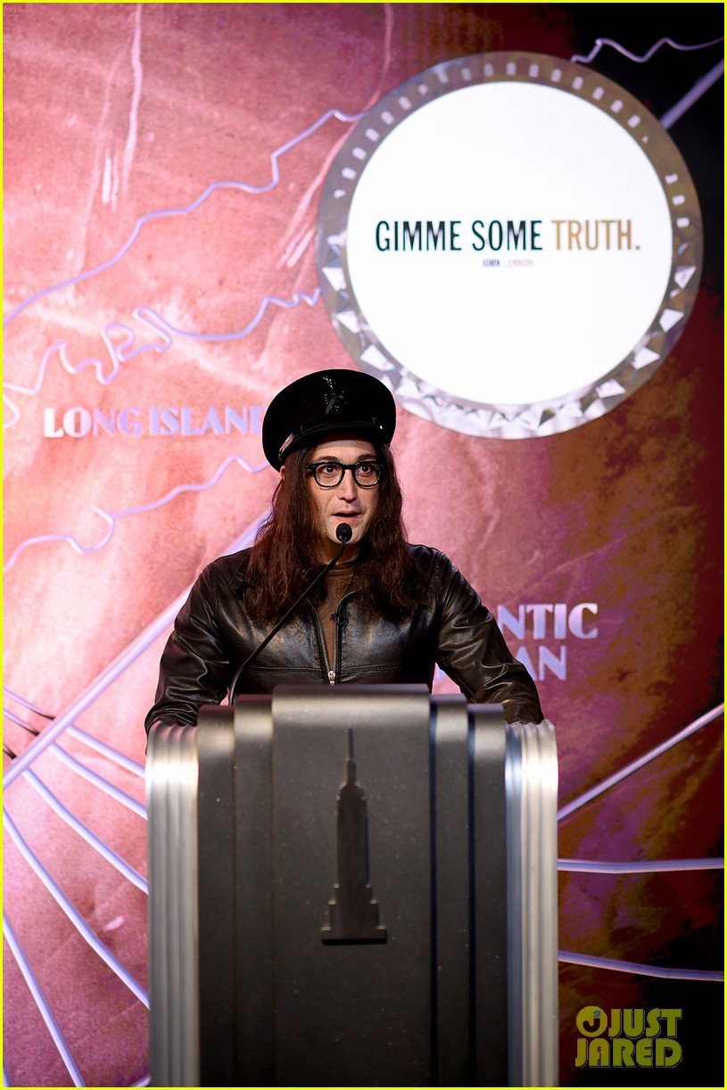 sean ono lennon lights up the empire state building 074491200