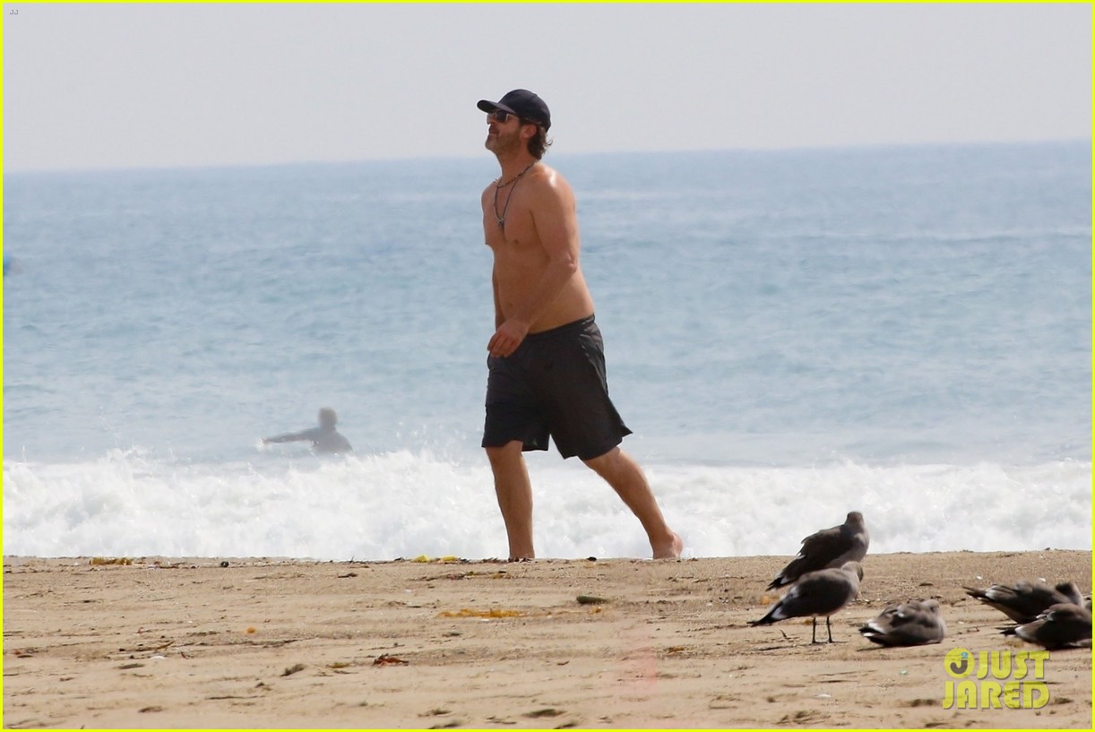 robin thicke april love geary family day at the beach 174490804
