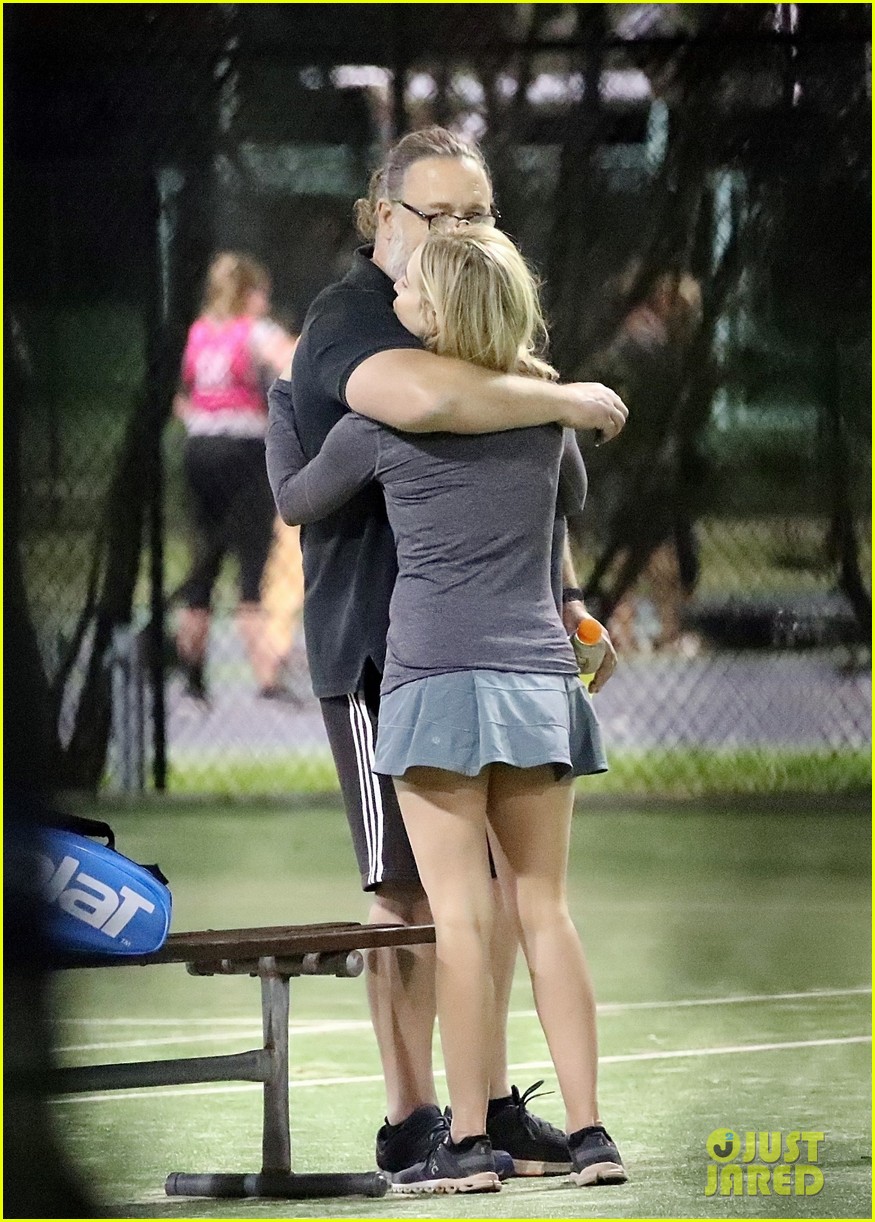russell crowe britney theriot tennis match 584491953