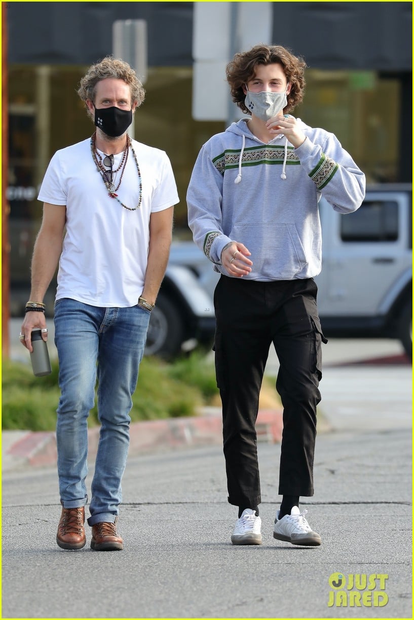 Shawn Mendes Shares New Photo With His 'Queen' Camila Cabello Photo