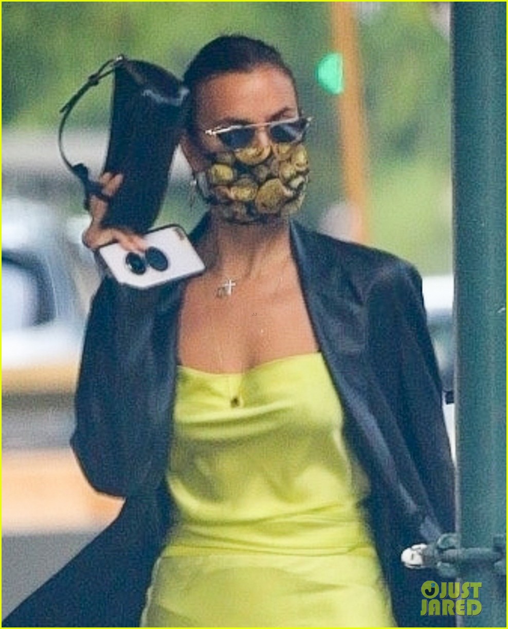 irina shayk brightens up while out in nyv 04