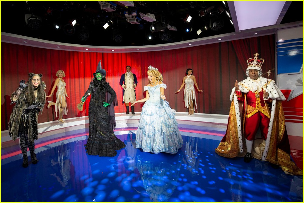 today show hosts honor broadway with halloween costumes 01